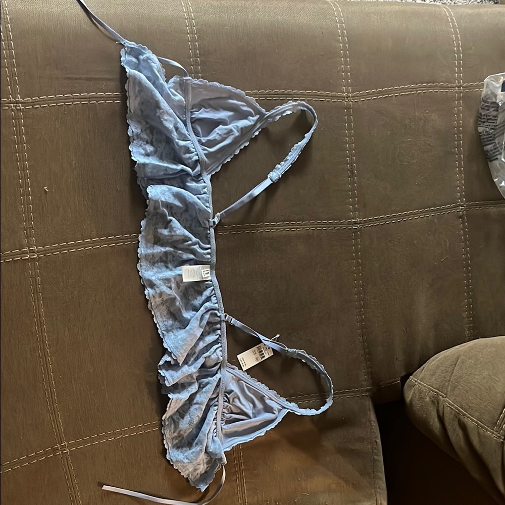 Aerie show off vintage lace tie front bra top - Picture 3 of 12